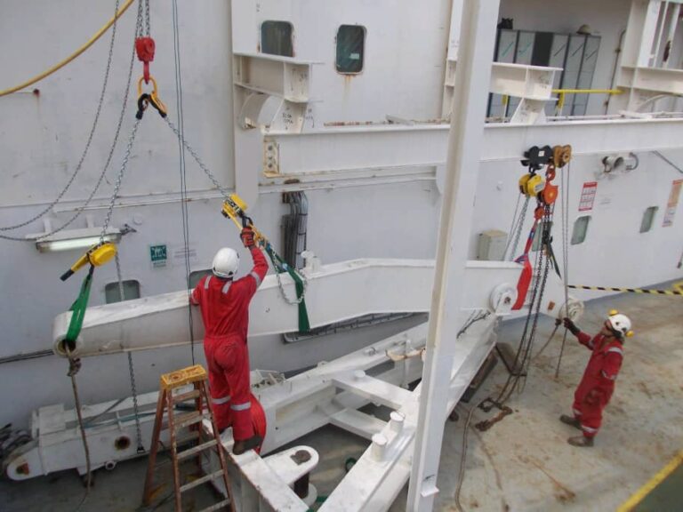 Lifeboat davit installation, ABO FPSO